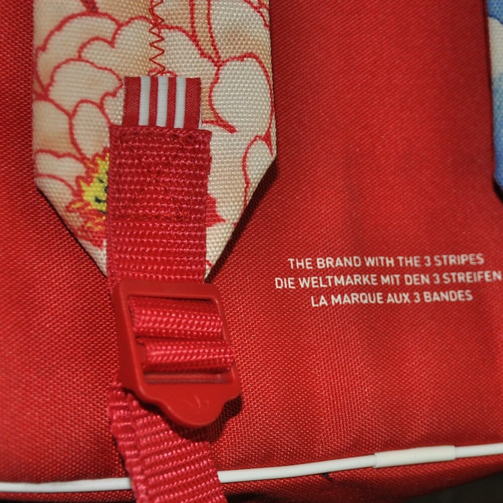 ADIDAS OG Originals x FARM Trefoil LOGO Peony Chita Floral Backpack Red - Picture 4 of 9
